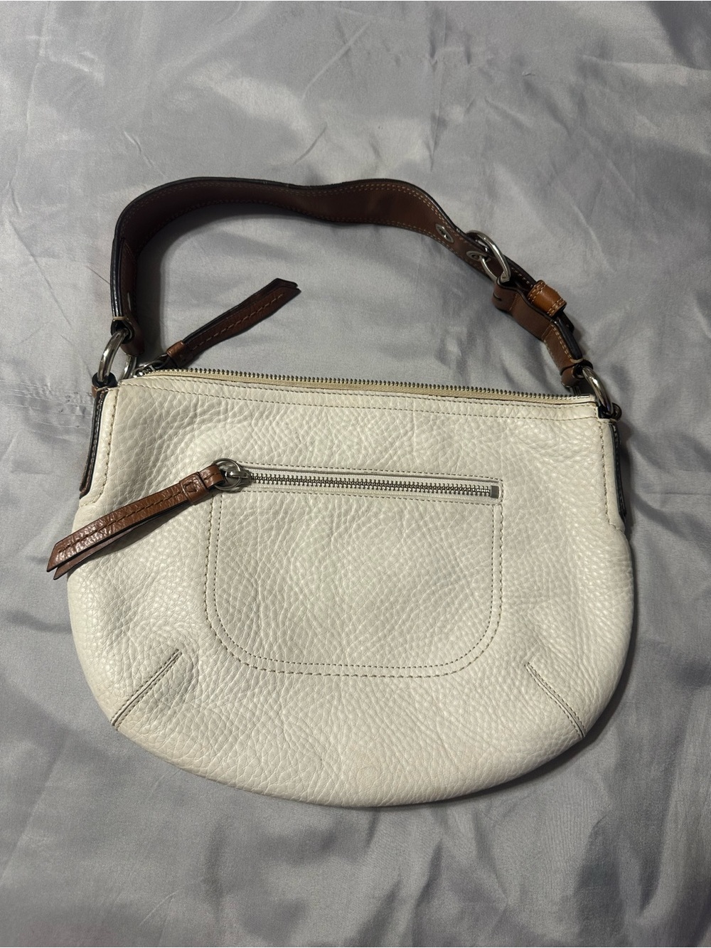 COACH HANDBAG - Picture 3 of 10